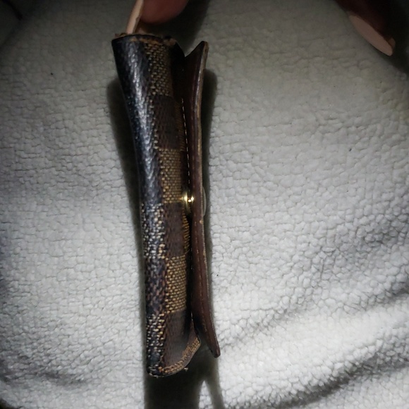 Well Loved Louis Vuitton Damier Ebene Key Cles Date codeCT0074 - Picture 3 of 16